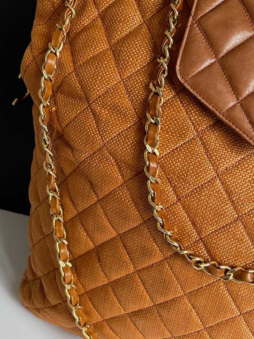 CHANEL Vintage Grand Shopping Tote Bag Cognac Qui… - image 5