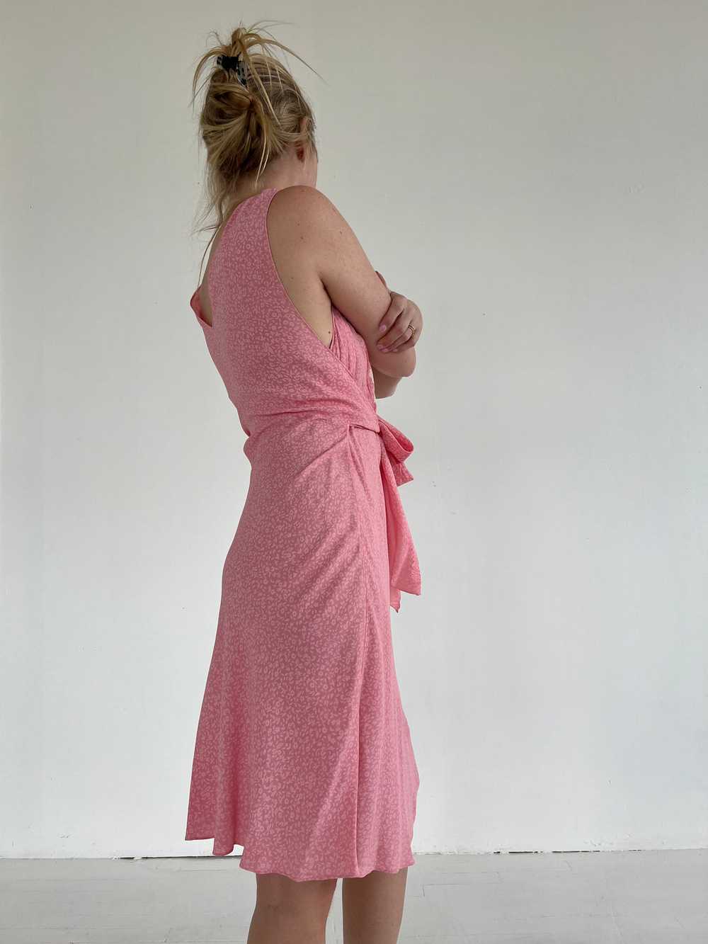 1930's Pink Silk Dress with Floral Print - image 3