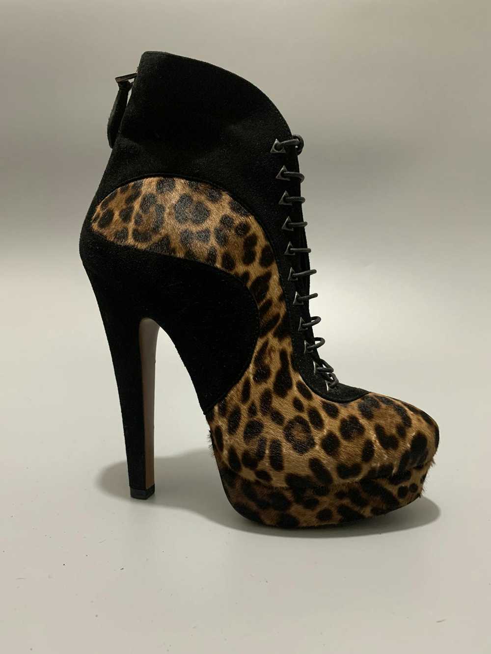 Alaia Alaia Rare Safari Leopard Fur Leather Heels - image 2