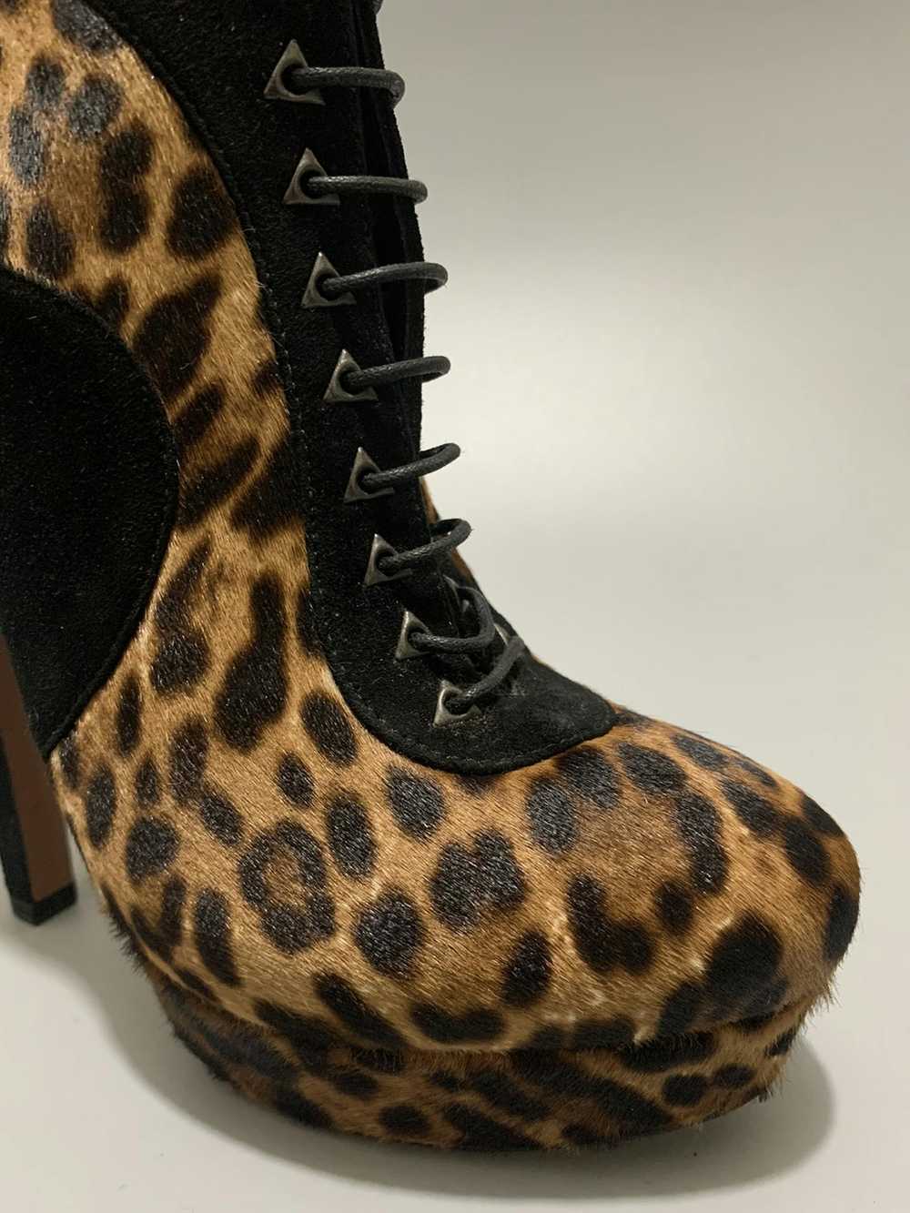 Alaia Alaia Rare Safari Leopard Fur Leather Heels - image 3