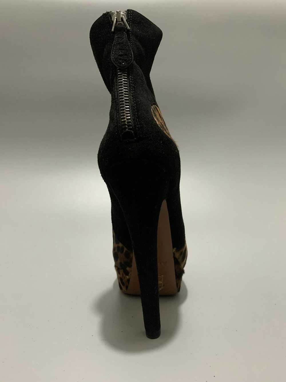 Alaia Alaia Rare Safari Leopard Fur Leather Heels - image 5