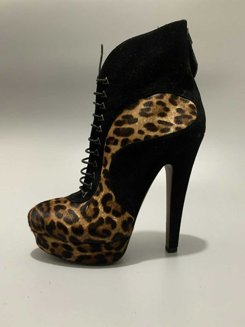 Alaia Alaia Rare Safari Leopard Fur Leather Heels - image 8