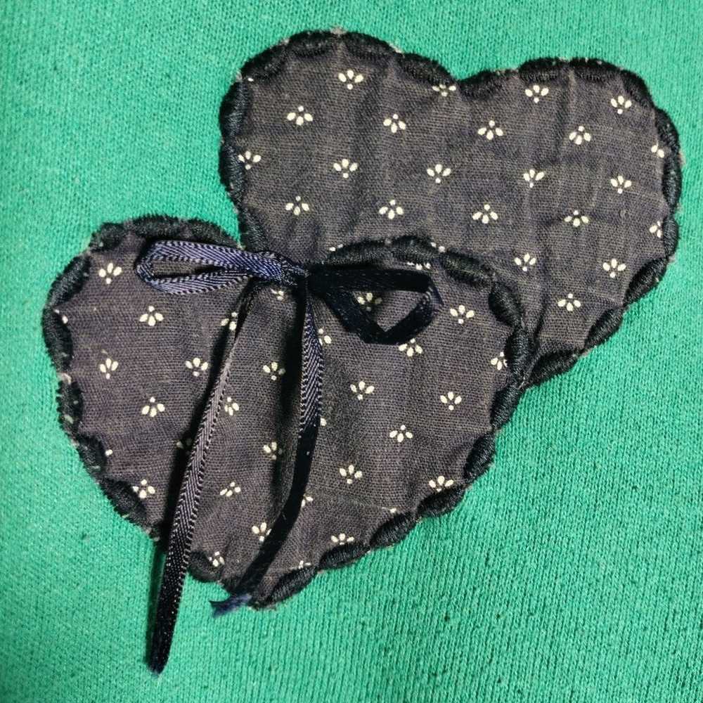 (XL) Vintage 90s Cute Heart Patch Crewneck Collar… - image 5