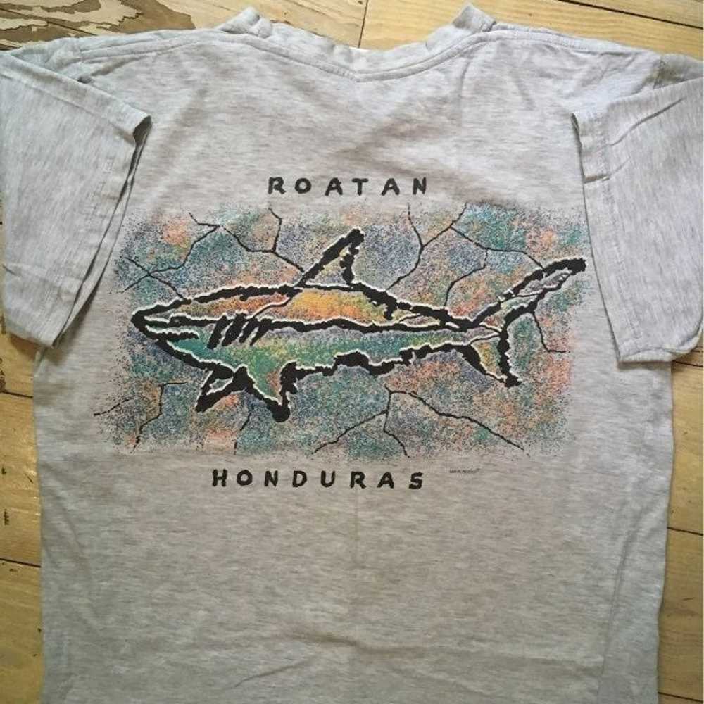 Roatann Honduras Ma-K-Nudo Art Artwork Vtg Shark … - image 1