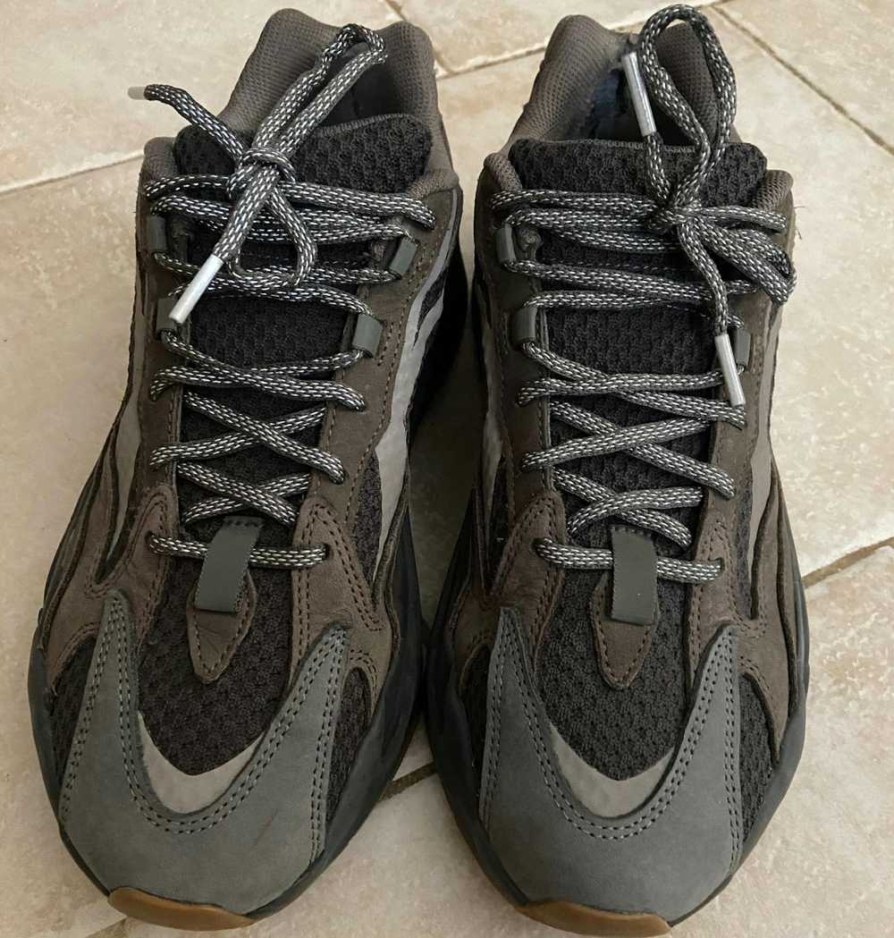 Adidas × Yeezy Season ADIDAS - YEEZY BOOST 700 V2… - image 2