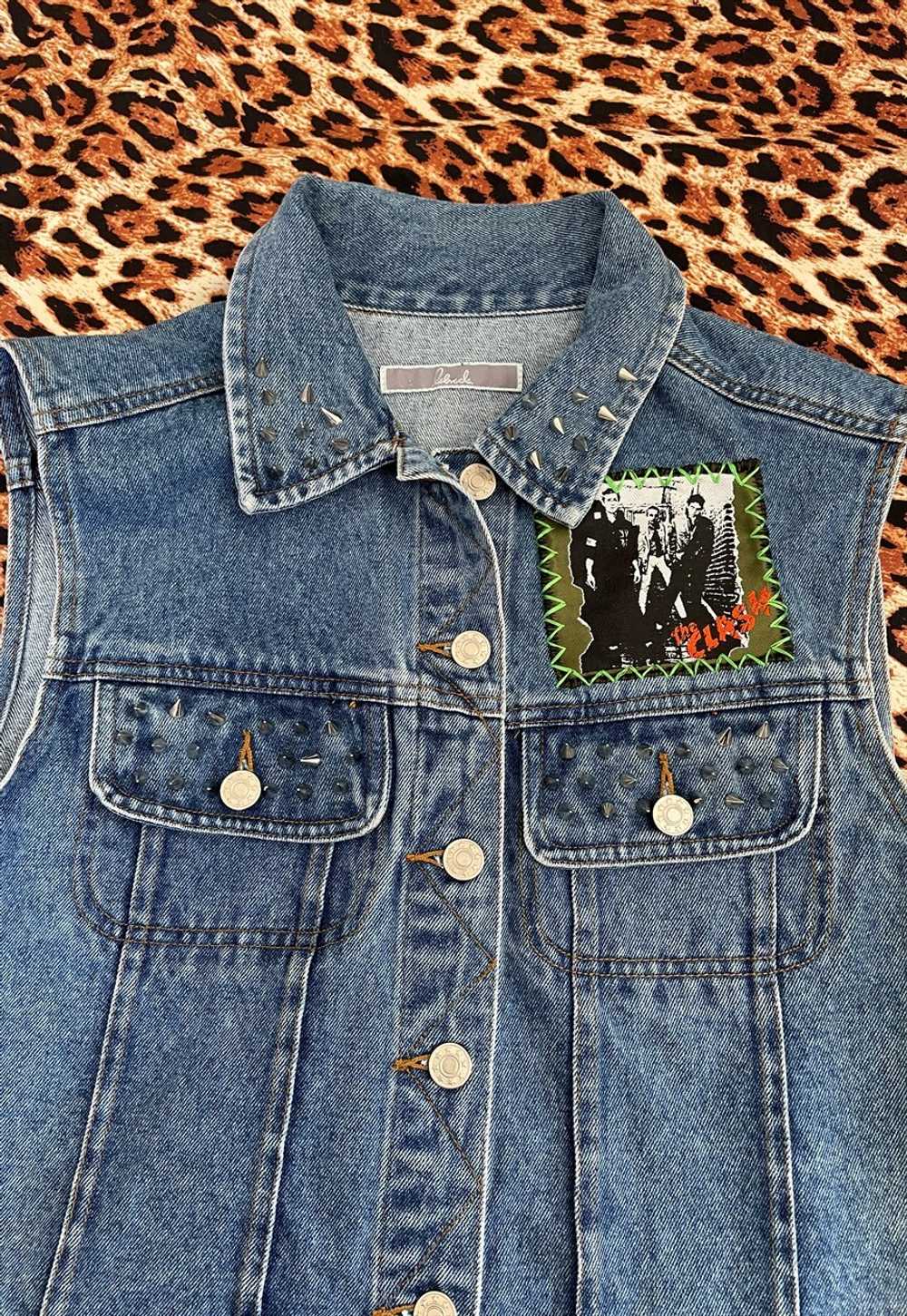 The Clash customised Studded Vintage Denim Jacket… - image 4