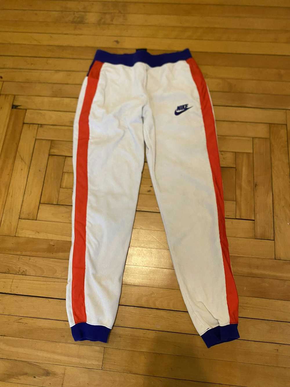 Nike Nike white sweat pants fleece - image 1