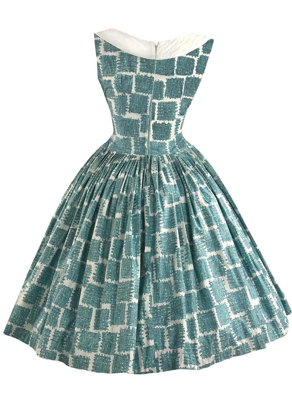 Vintage 1950s Blue Trellis Novelty Print Dress - … - image 3