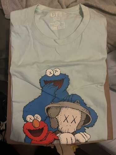 Kaws × Uniqlo Uniqlo kaws Sesame Street