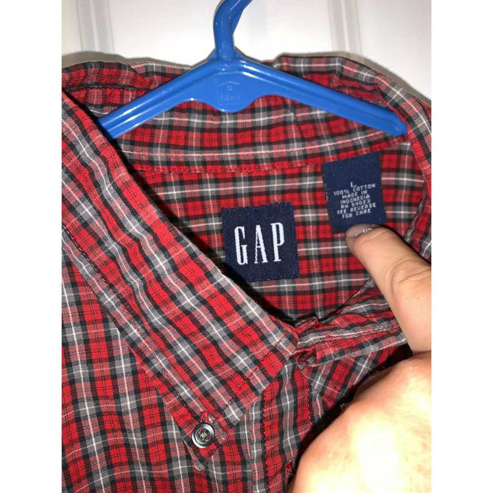 Gap GAP Large Red and Gray Men's Buttondown EUC - image 2