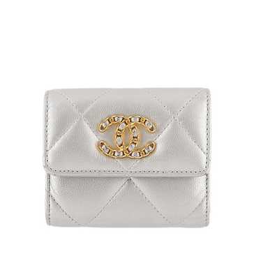 Chanel CHANEL Lambskin 19 Flap Trifold Wallet Sma… - image 1