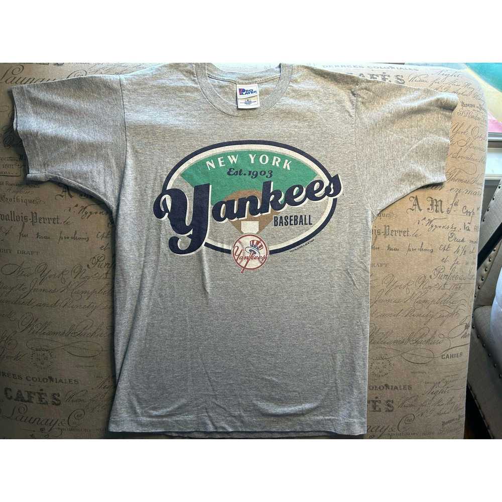 Pro Player Vintage 1998 New York Yankees T-Shirt - image 1