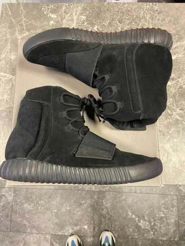 Adidas yeezy boost 750 nere righe bianche online