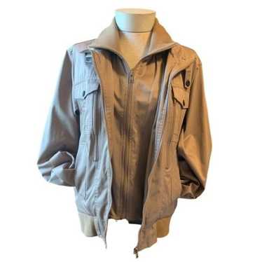 Undercover undercoverism for rebels - Gem