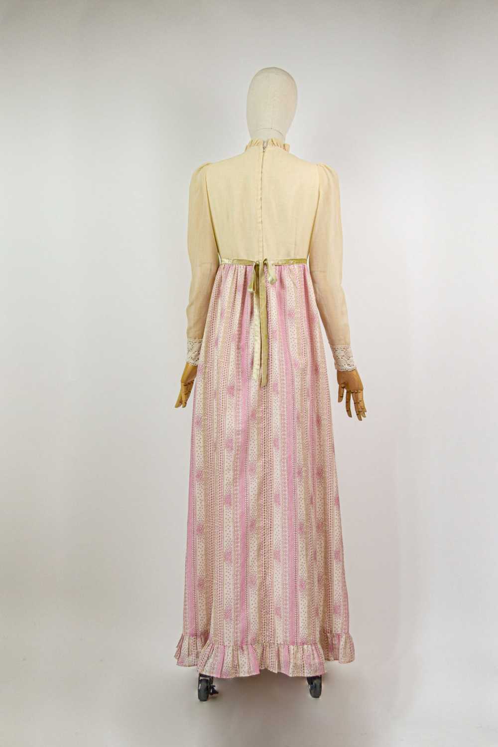 QUAINT - 1970s Vintage Angela Gore Prairie Dress … - image 7