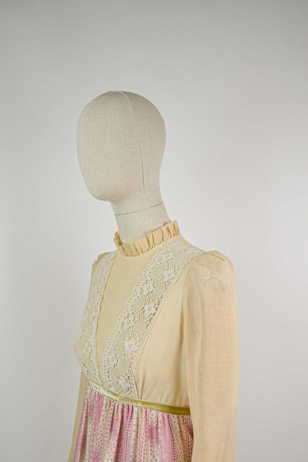 QUAINT - 1970s Vintage Angela Gore Prairie Dress … - image 8