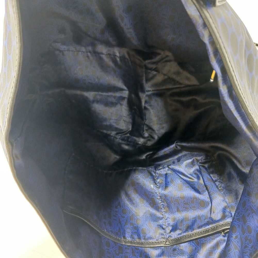 Michael Kors Blue Black Jetset Large purse with k… - image 4