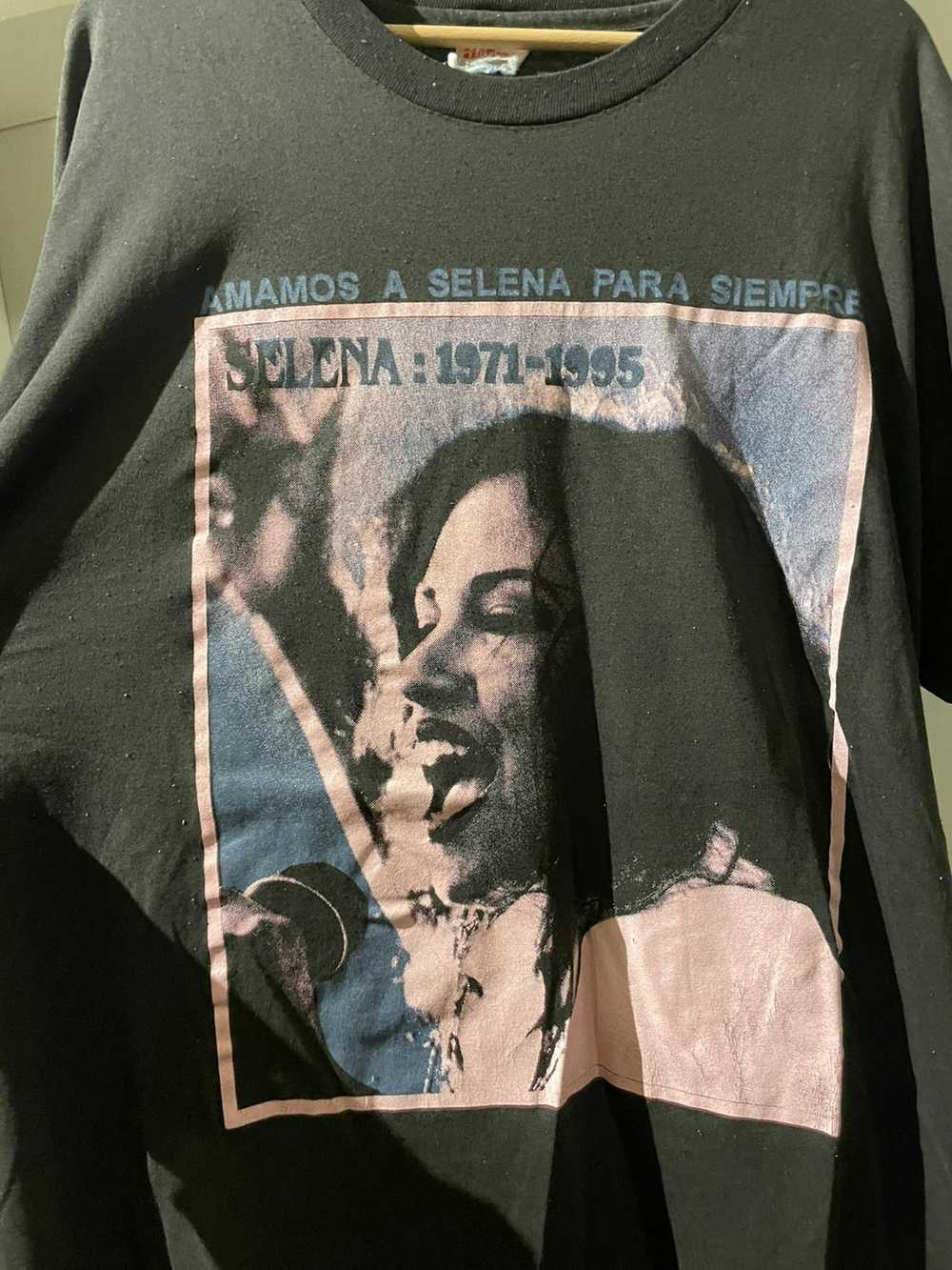 Streetwear × Vintage 1995 Selena Memorial Tee - image 2