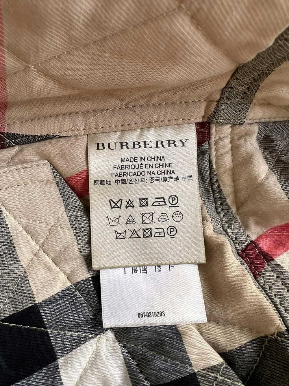 Avant Garde × Burberry × Streetwear Burberry Brit… - image 10