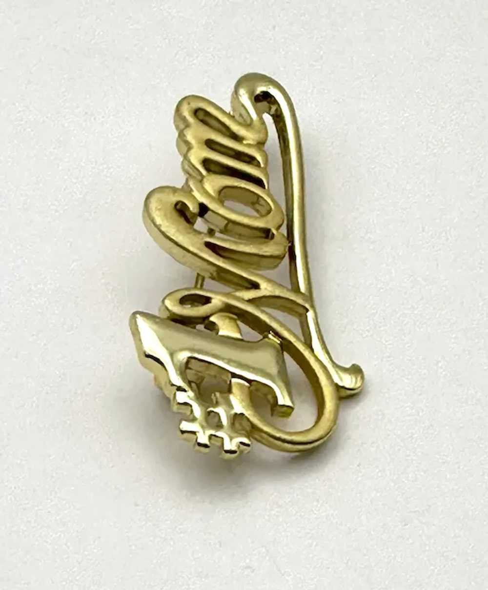 AJC signed  #1 MOM Goldtone Brooch - image 6