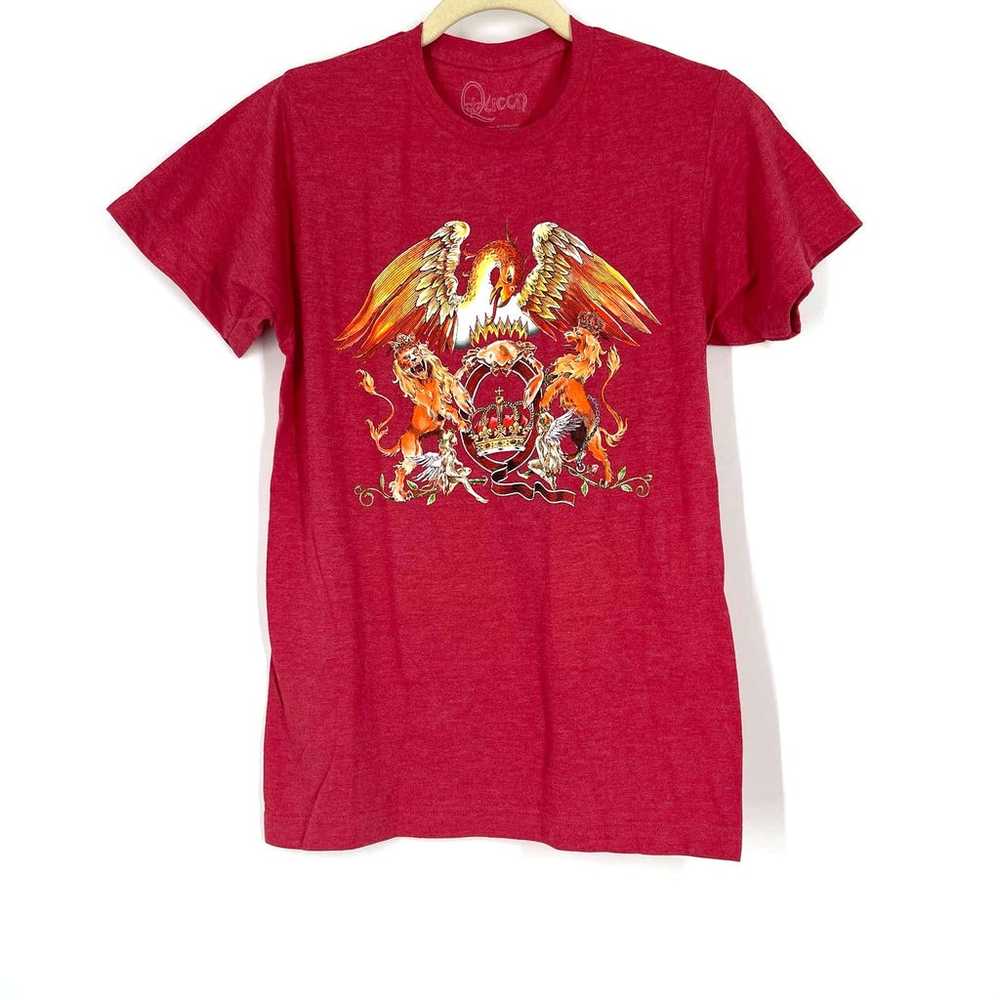 Queen Red Band Tee Size XS NWOT - image 6