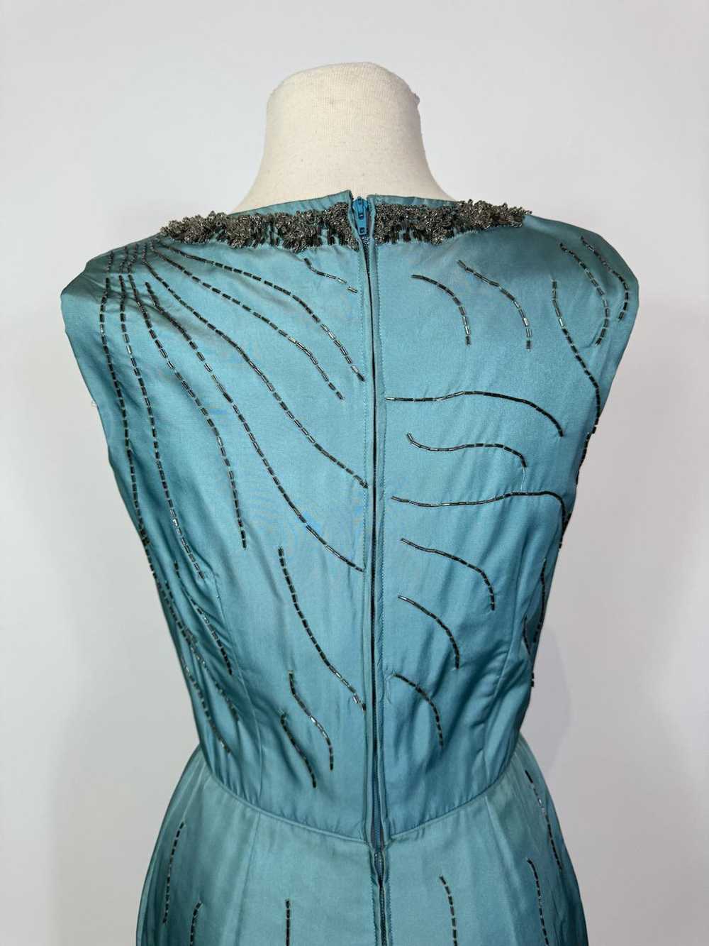 1960s Blue Silk Flower Beaded Wiggle Cocktail Dre… - image 7