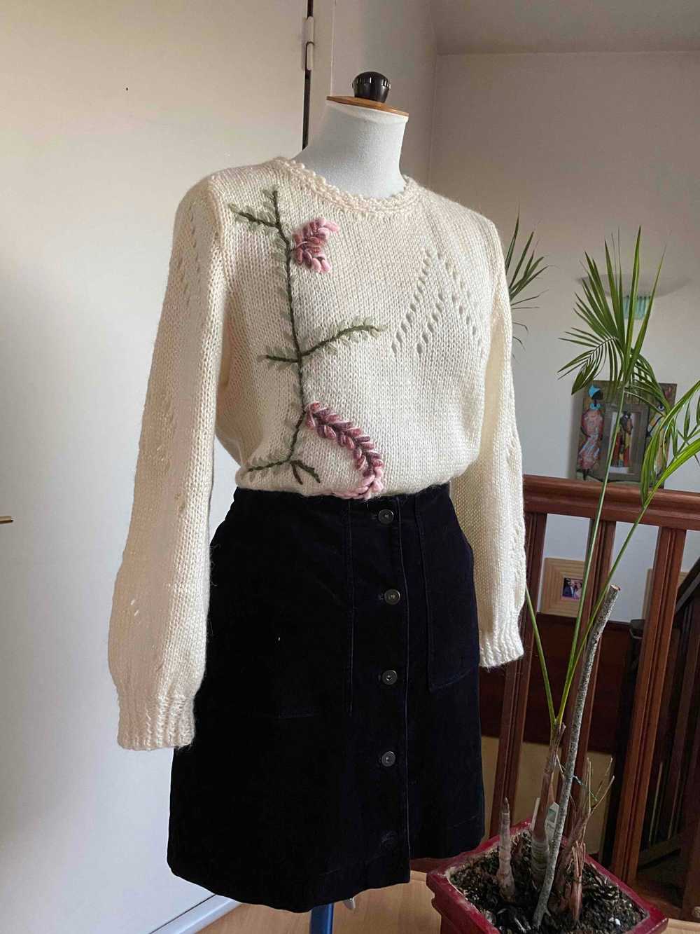 Embroidered knit sweater - Handmade wool sweater … - image 3