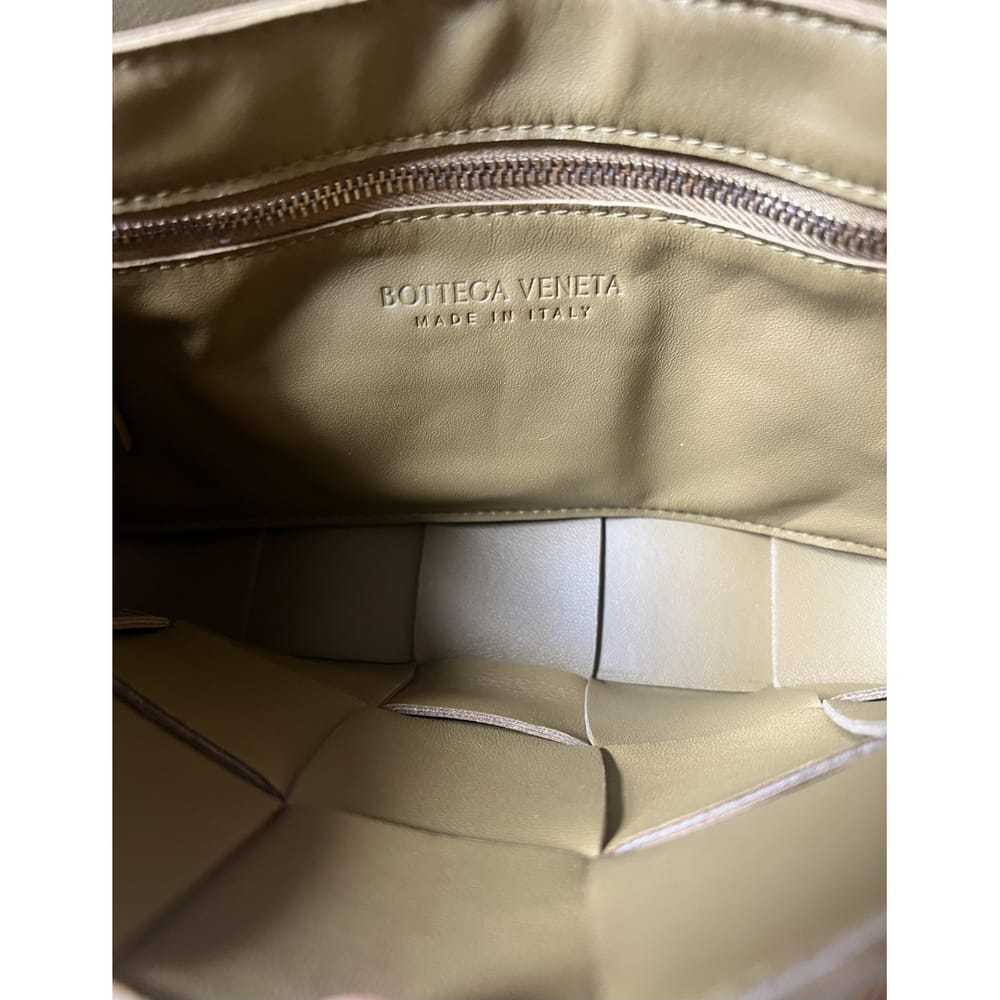 Bottega Veneta Cassette leather crossbody bag - image 7
