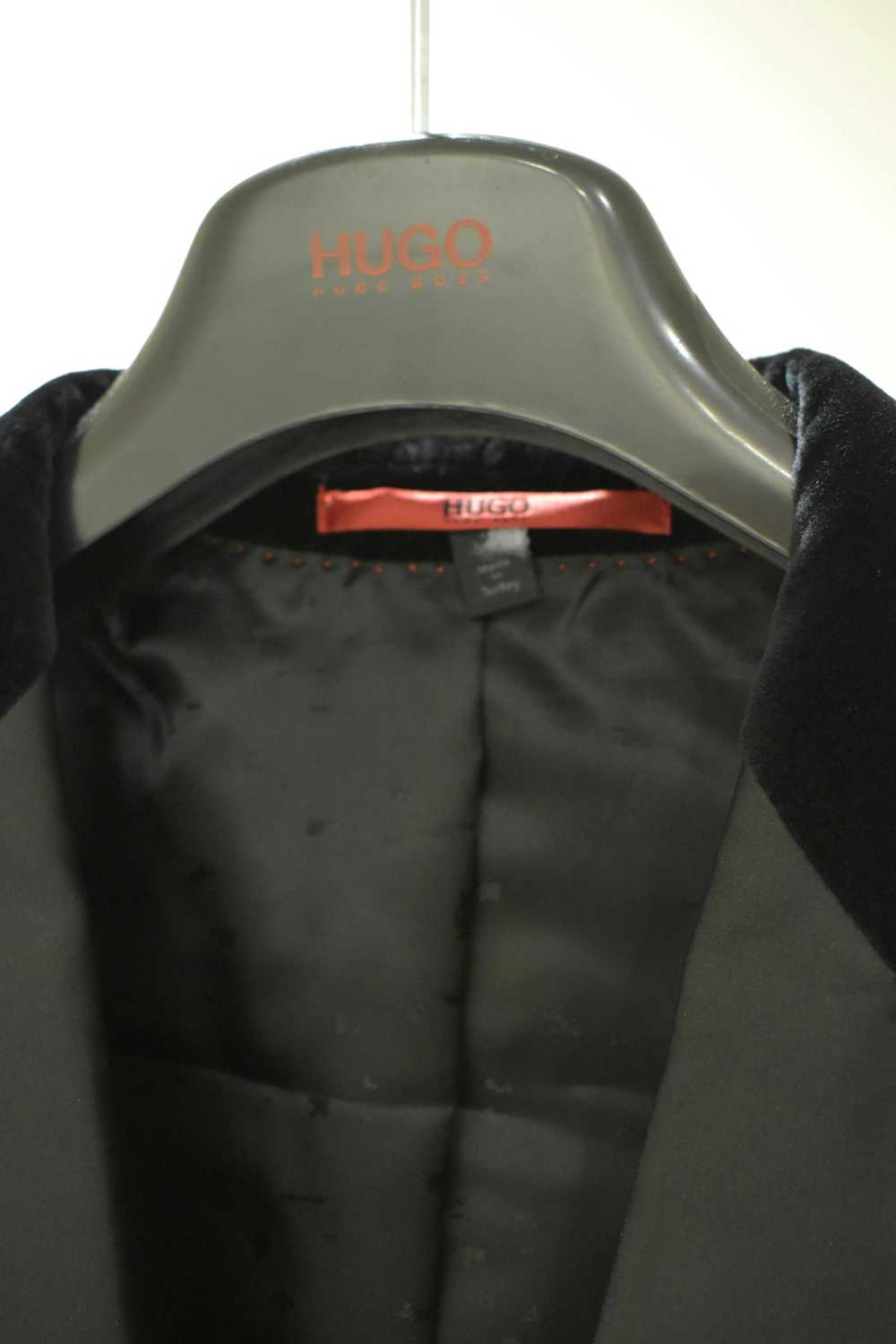 Hugo Boss Velvet Blazer - image 4