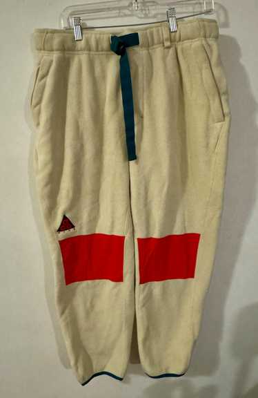 Nike ACG Fleece pants with knee patch