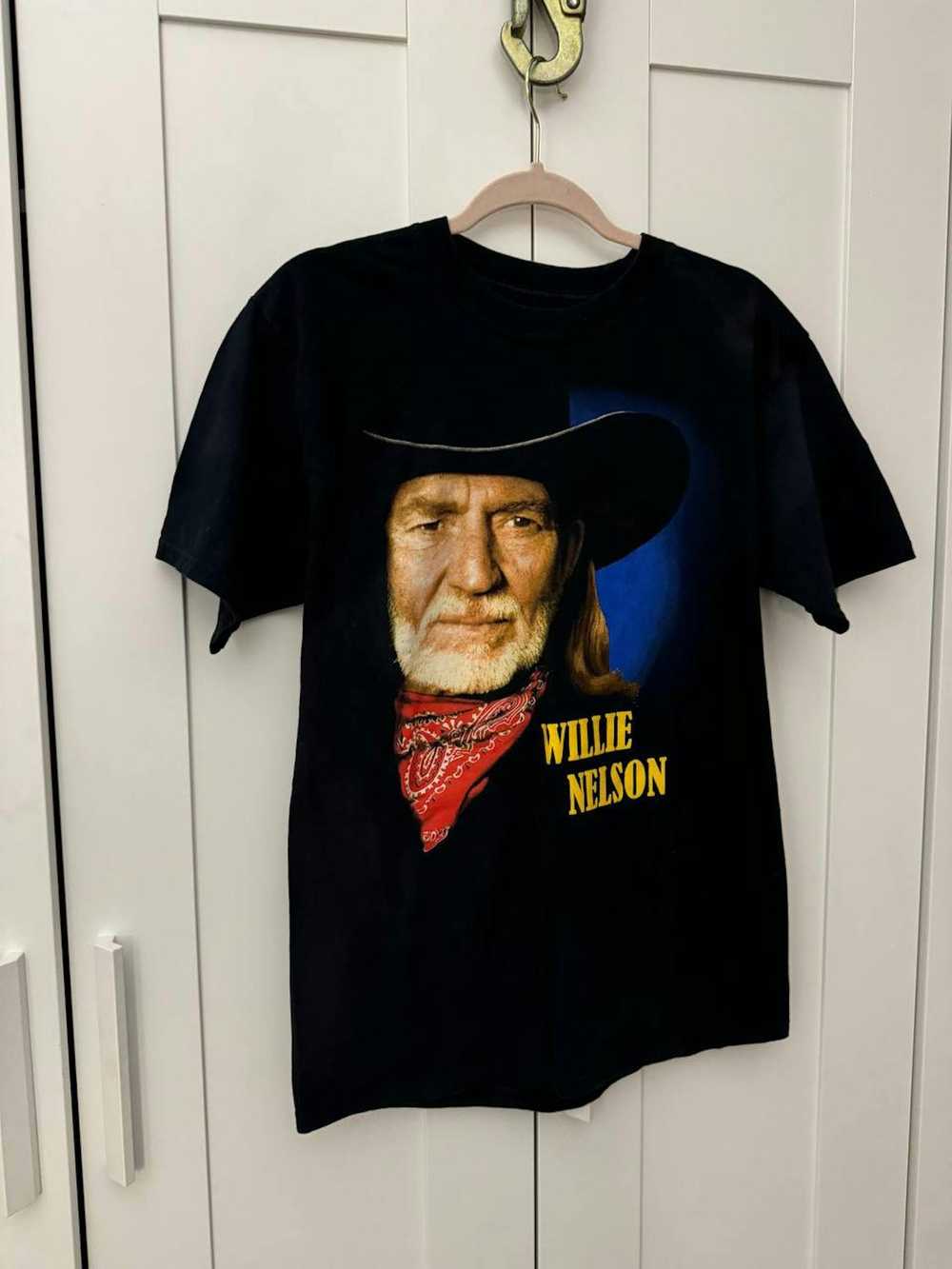 Hanes × Tour Tee × Vintage Willie Nelson Shirt Me… - image 2