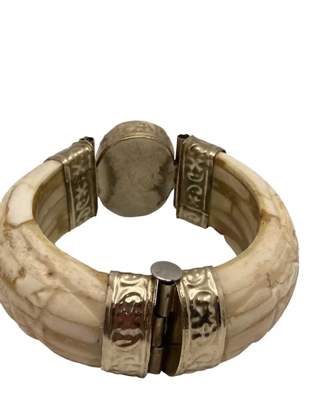 Vintage Tibetan Carved Bone and Jasper Hinged Bra… - image 6