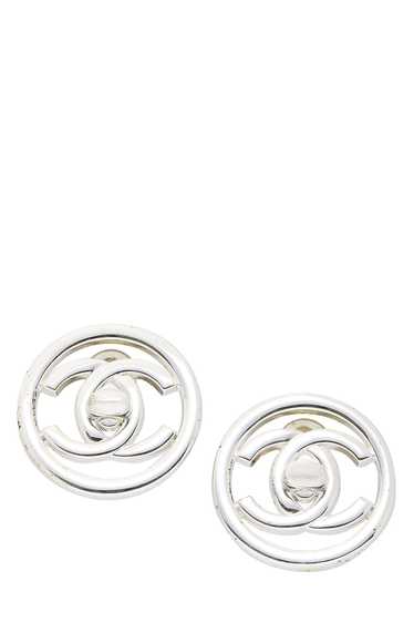 Silver 'CC' Turnlock Circle Earrings Large