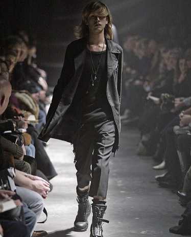 Number nine coats - Gem