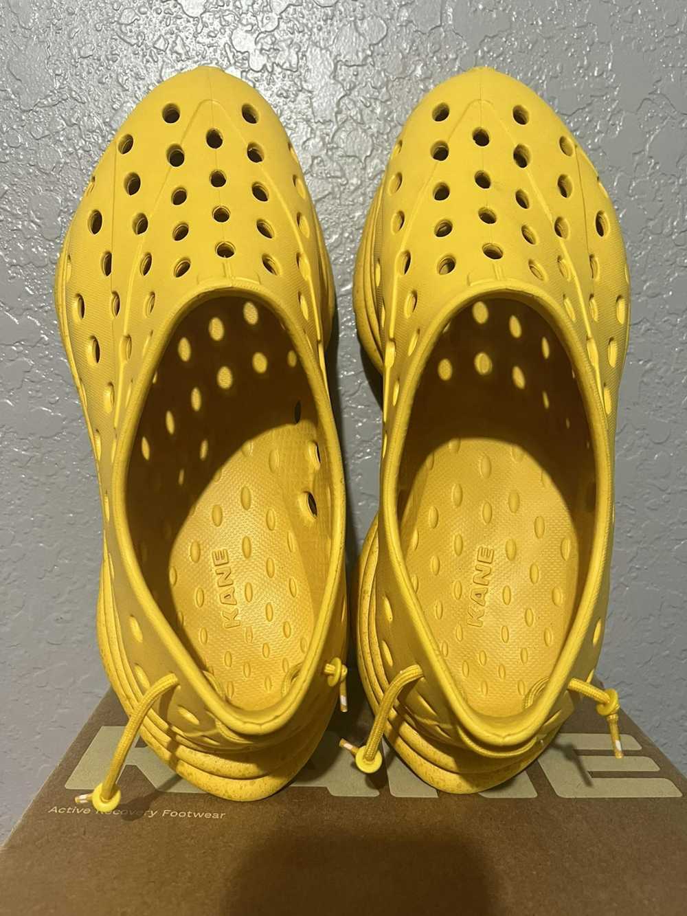 Crocs Kane recovery footwear - image 6