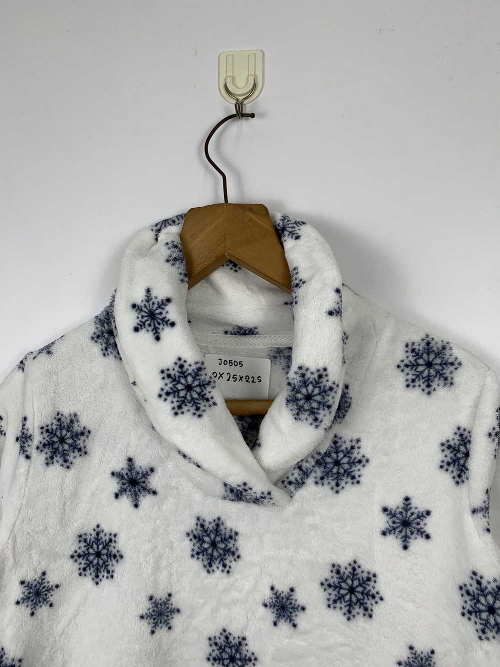 GU × Vintage GU JAPANESE BRAND Snowflake Sweater - image 2