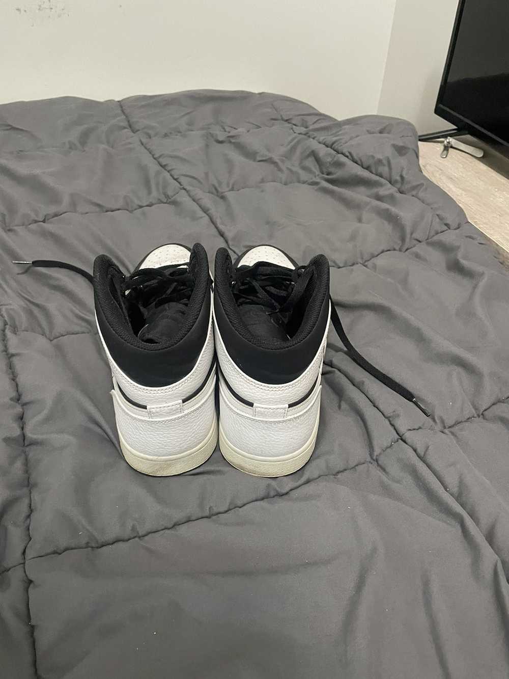Jordan Brand × Nike Air Jordan 1 retro mid tuxedo - image 4