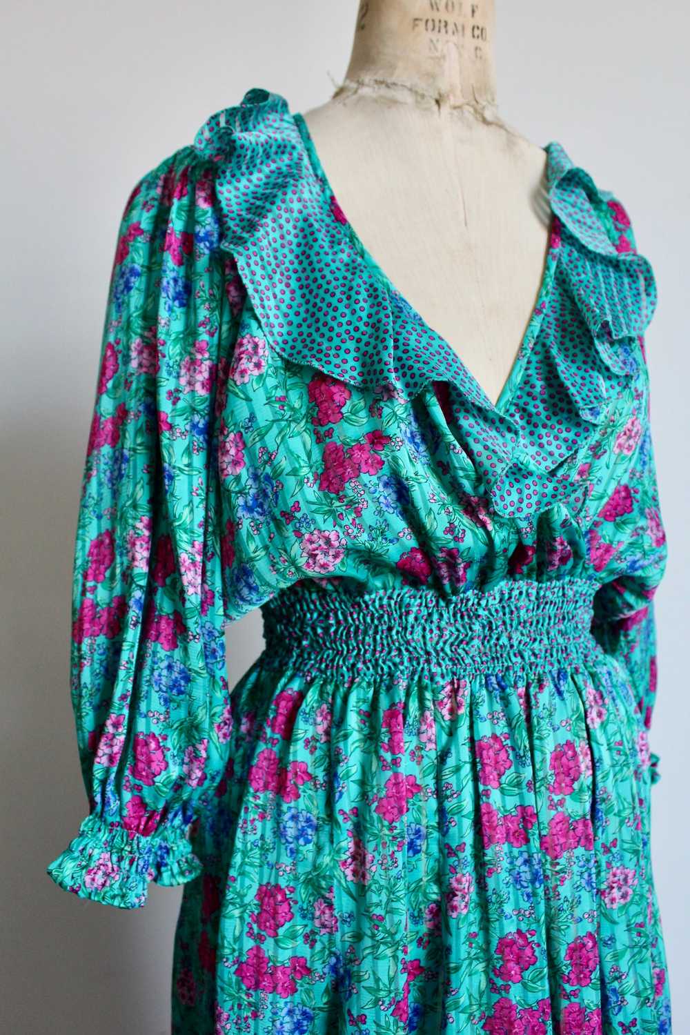 1980s Diane Freis Floral Turquoise Smocked Ruffle… - image 2