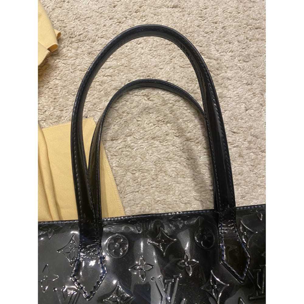 Louis Vuitton Wilshire patent leather handbag - image 7