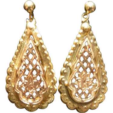 14K Teardrop Filigree Hanging Earrings - image 1