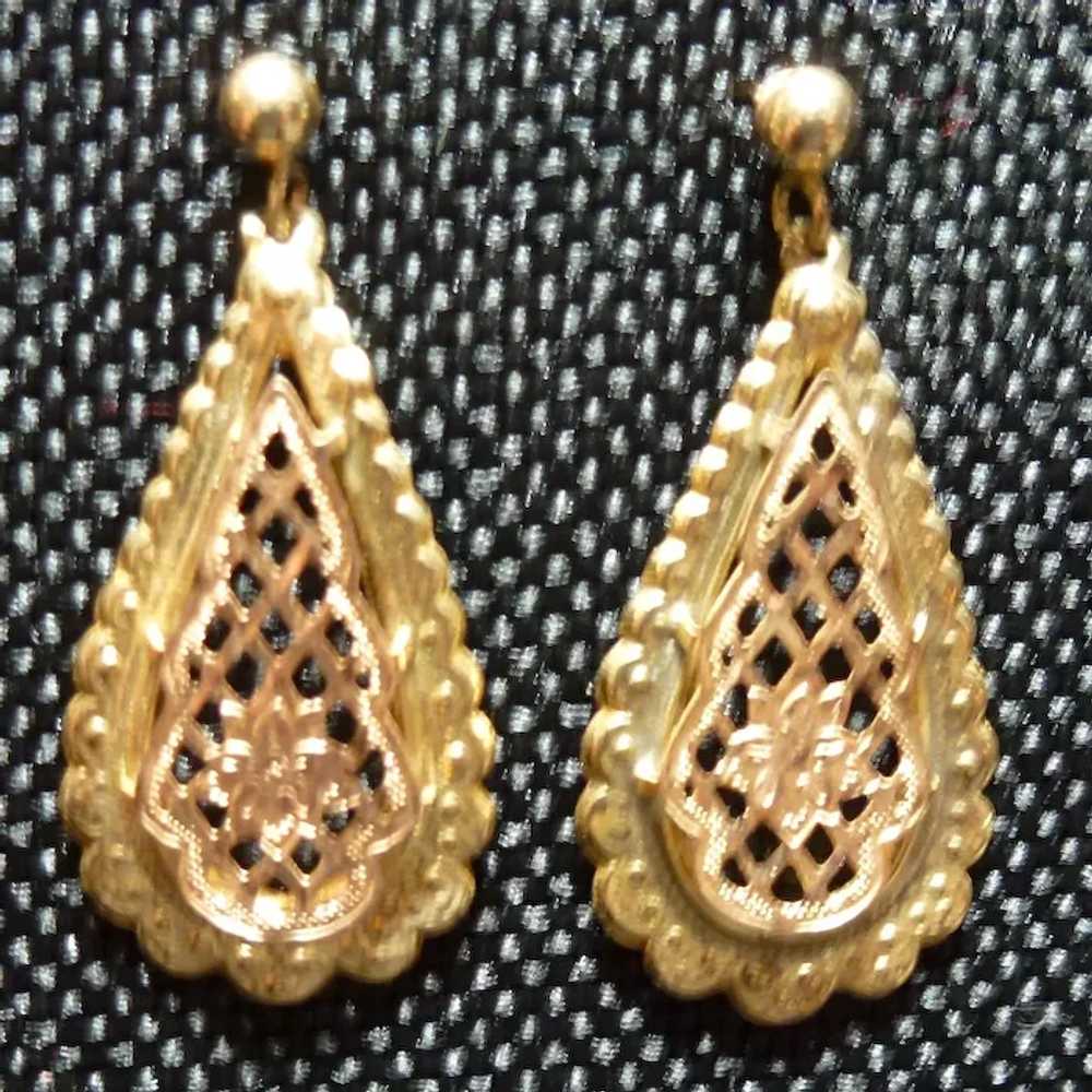 14K Teardrop Filigree Hanging Earrings - image 8