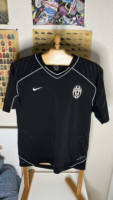 Nike × Soccer Jersey × Vintage Early 00’s FC Juven