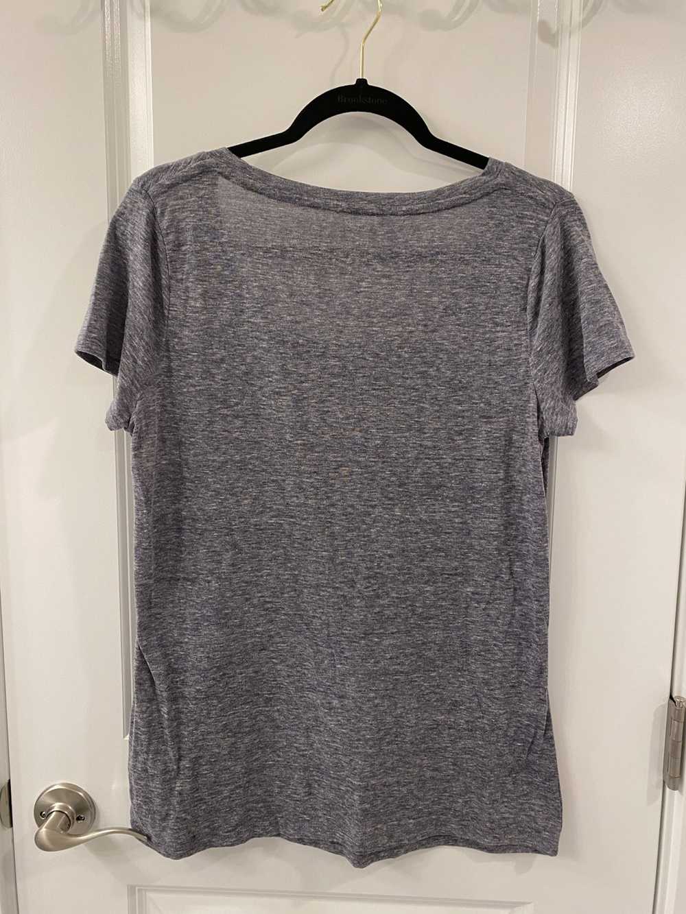 Urban Outfitters Simple Gray Round Neck Casual Te… - image 3