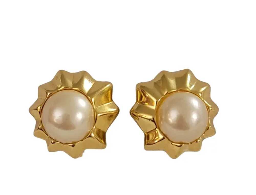 Trifari Crown Over T Gold Tone Starburst Center F… - image 11