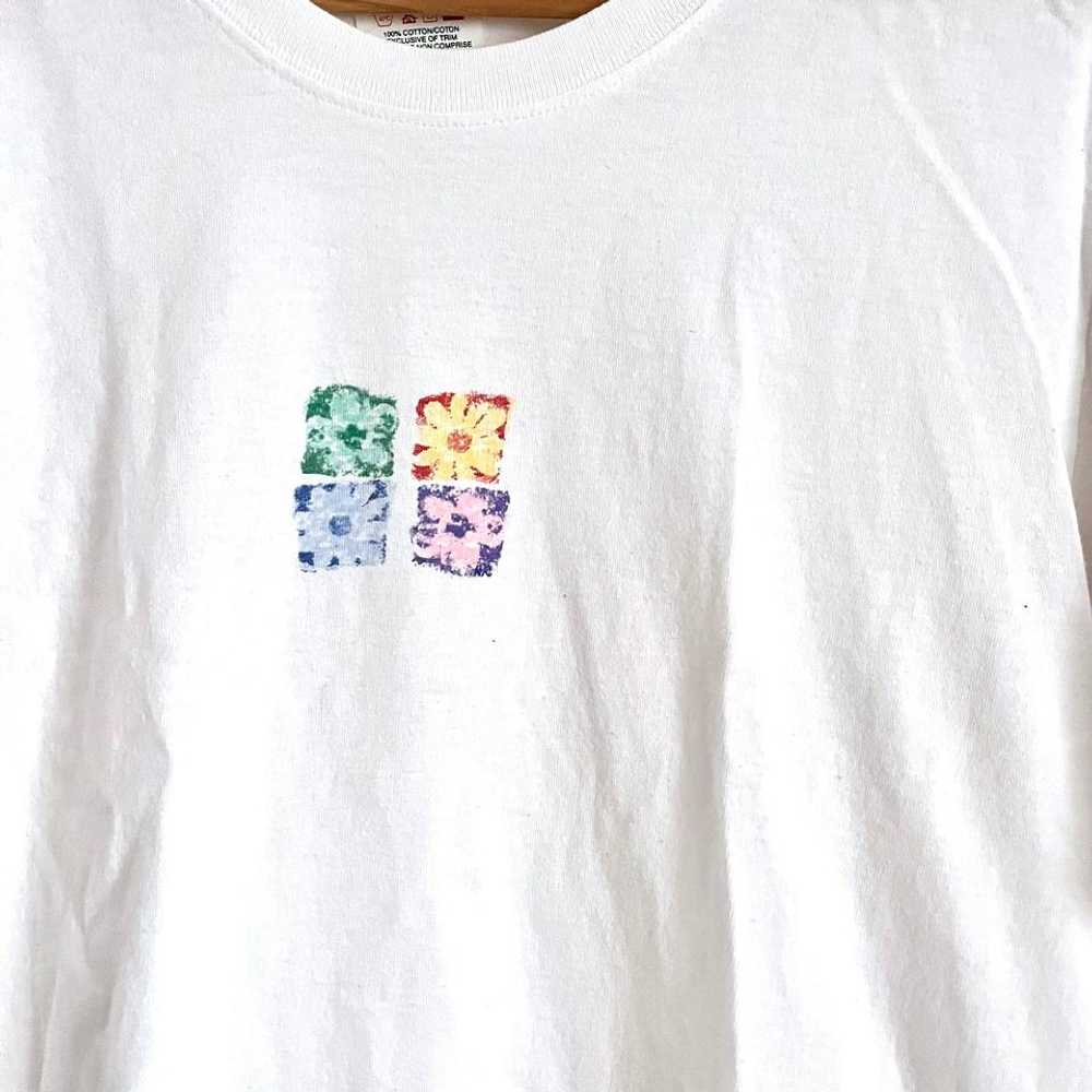 Northern Reflections Flower stamp tee (M) | Used,… - image 2