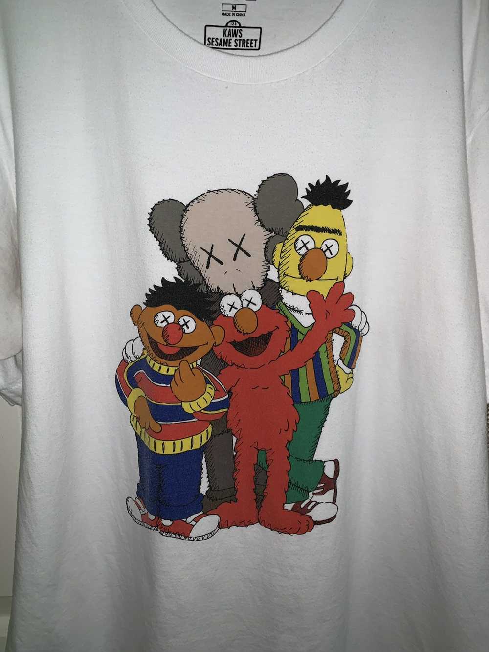 Kaws × Uniqlo KAWS X SESAME STREET X UNIQLO Tee - image 2