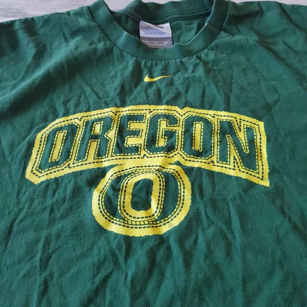 Vintage 90's Nike Swoosh Oregon Ducks T Shirt Siz… - image 2