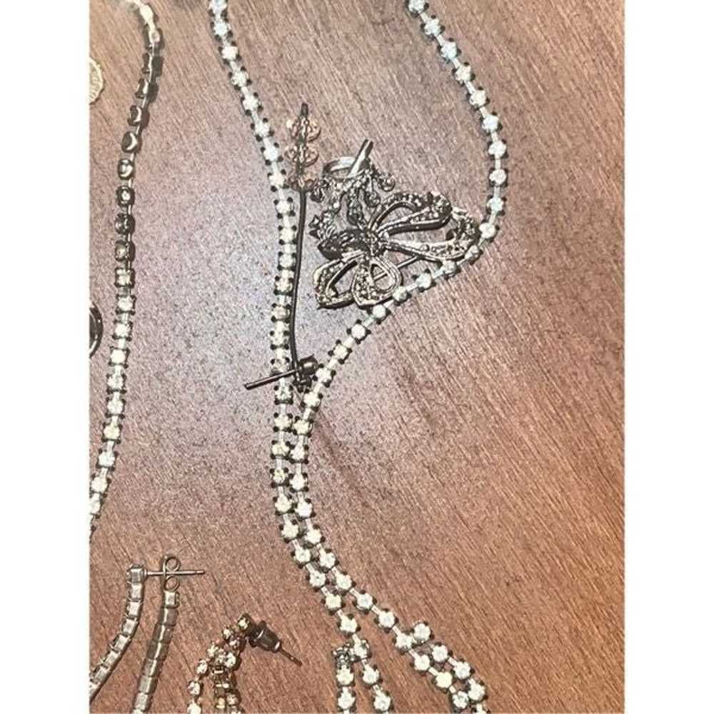 Vintage LOT of Dress Clip Rhinestones Jewelry Fas… - image 10