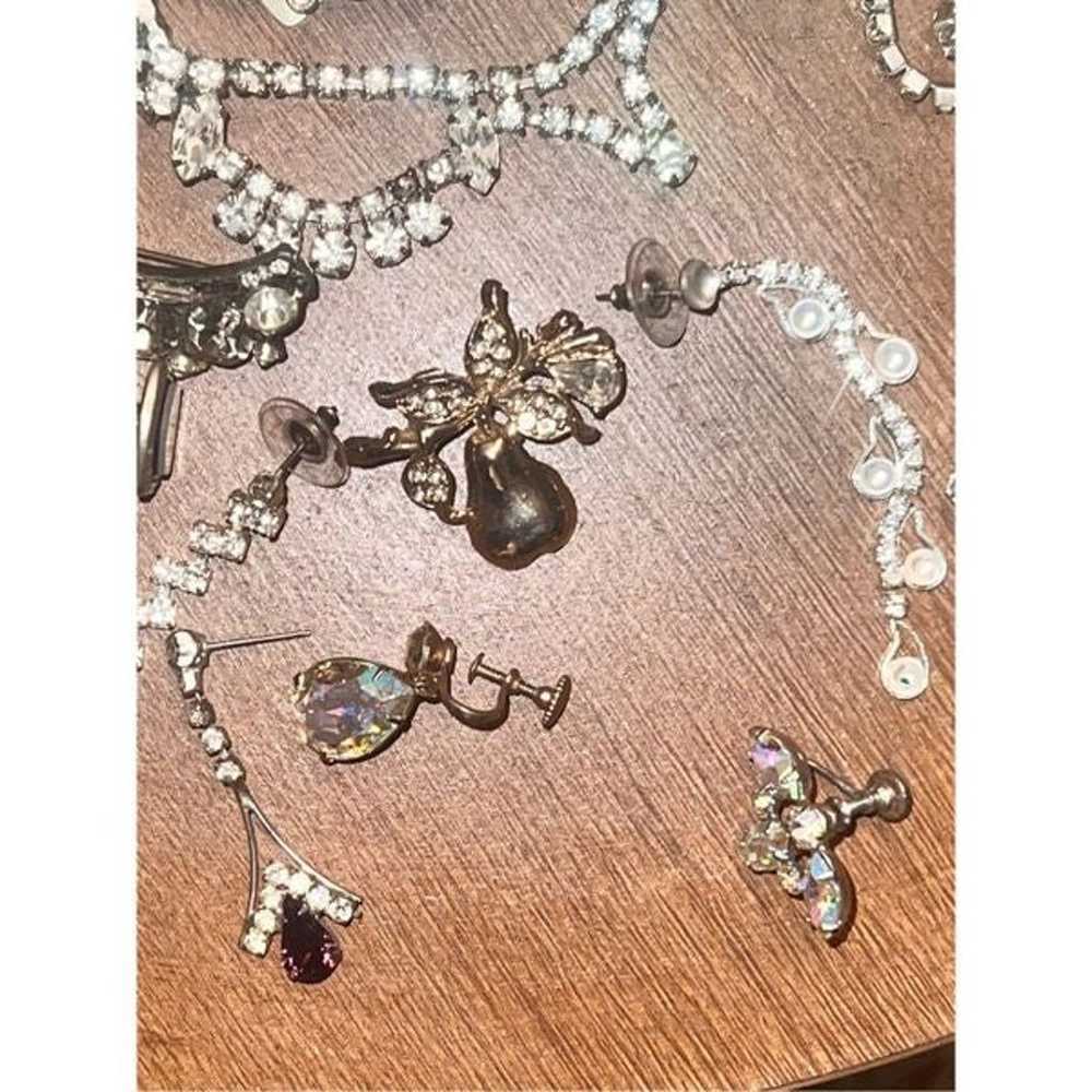 Vintage LOT of Dress Clip Rhinestones Jewelry Fas… - image 6