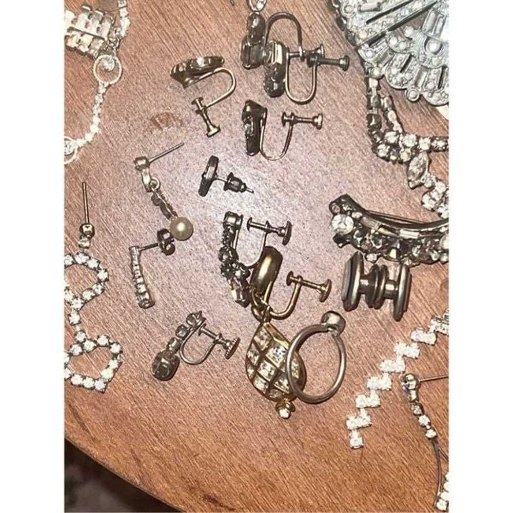 Vintage LOT of Dress Clip Rhinestones Jewelry Fas… - image 7